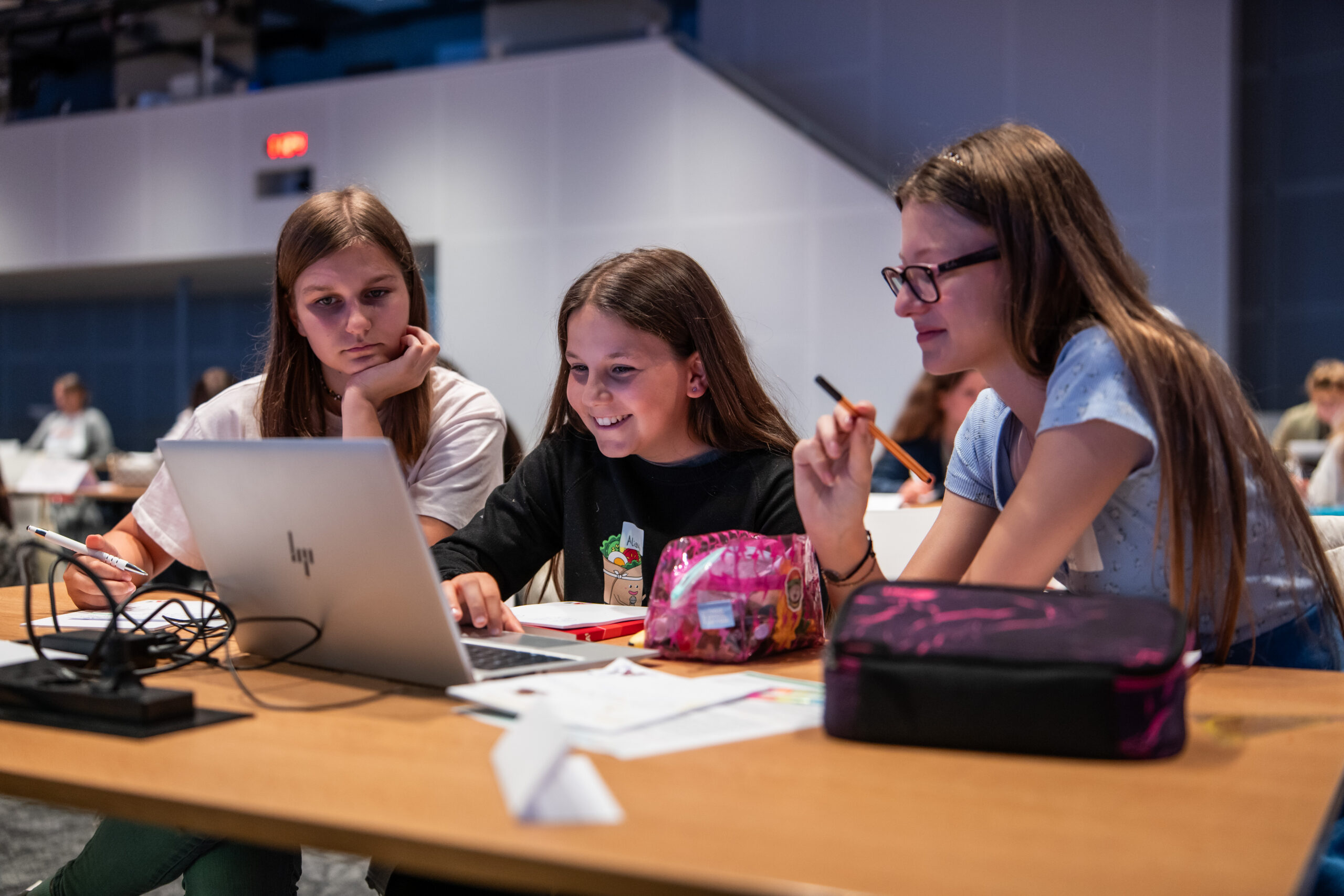 Digital Girls Hackathon 2026